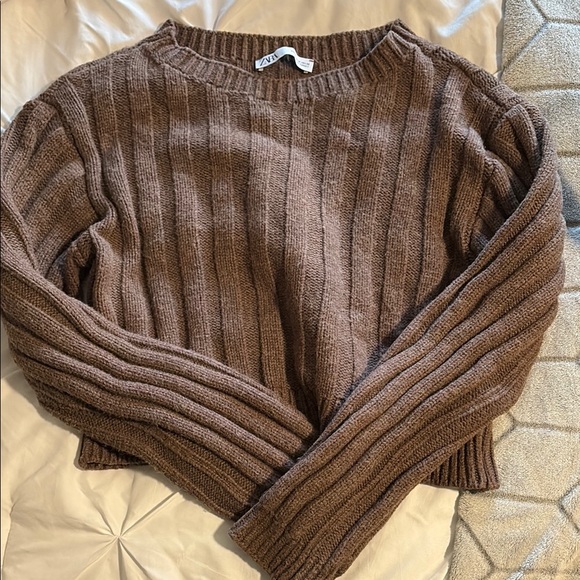 Zara Sweaters - Zara Brown Ribbed Crew Neck Sweater